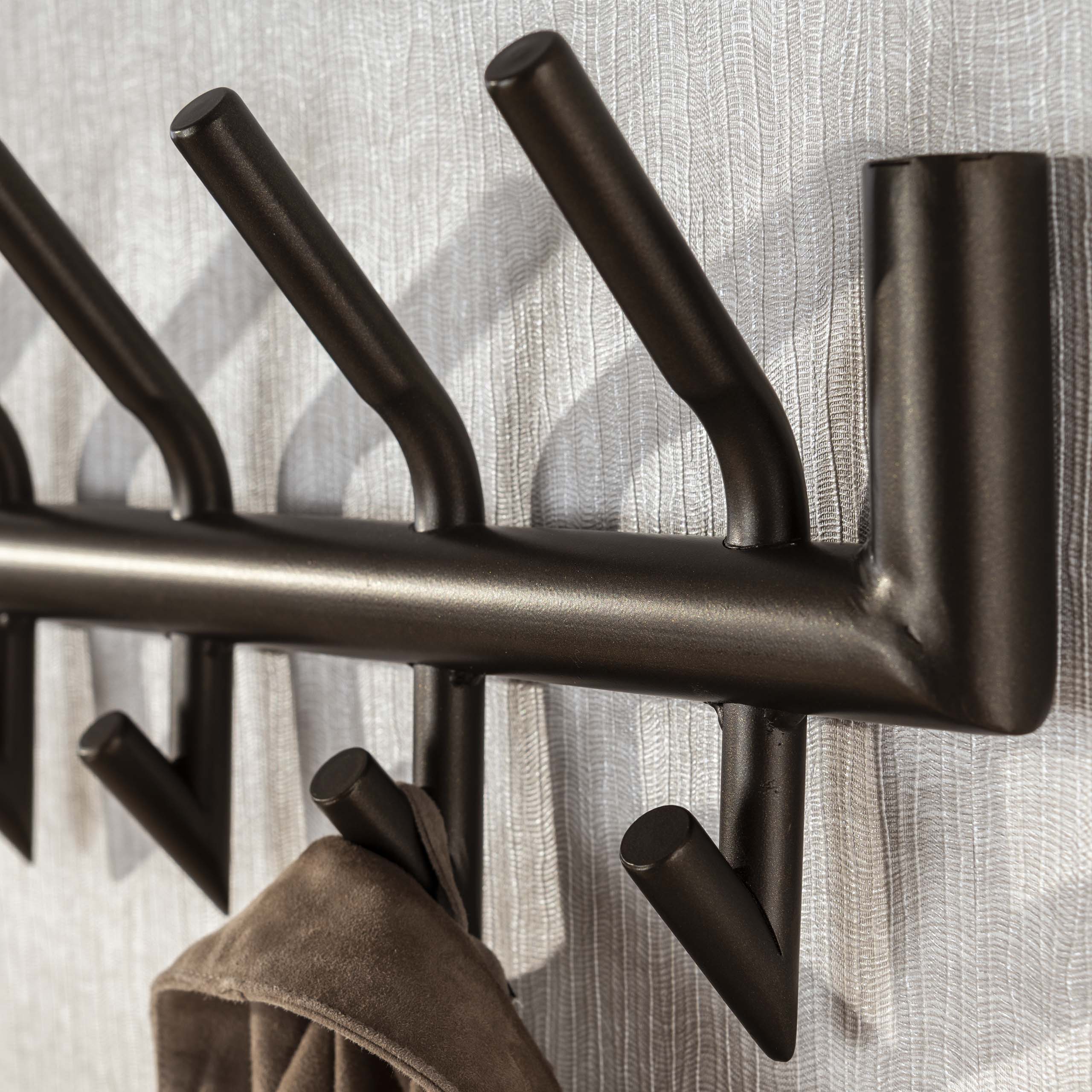 Garderobe Tubo 2x6 haken in Drift Brown - Emmo Design