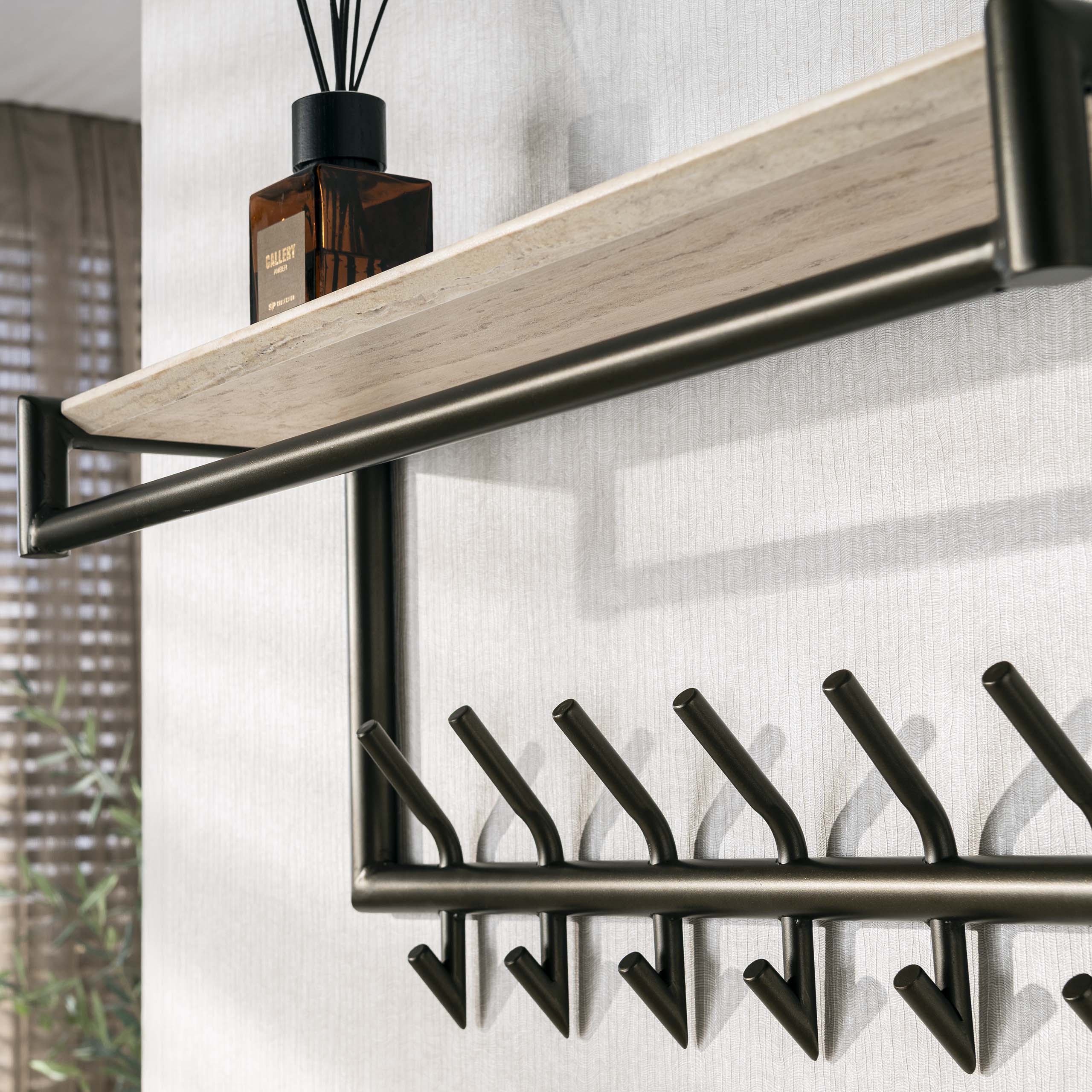 Perchero Terra con barra y estante para sombreros 2x5 ganchos / Melamine travertine - Zijlstra