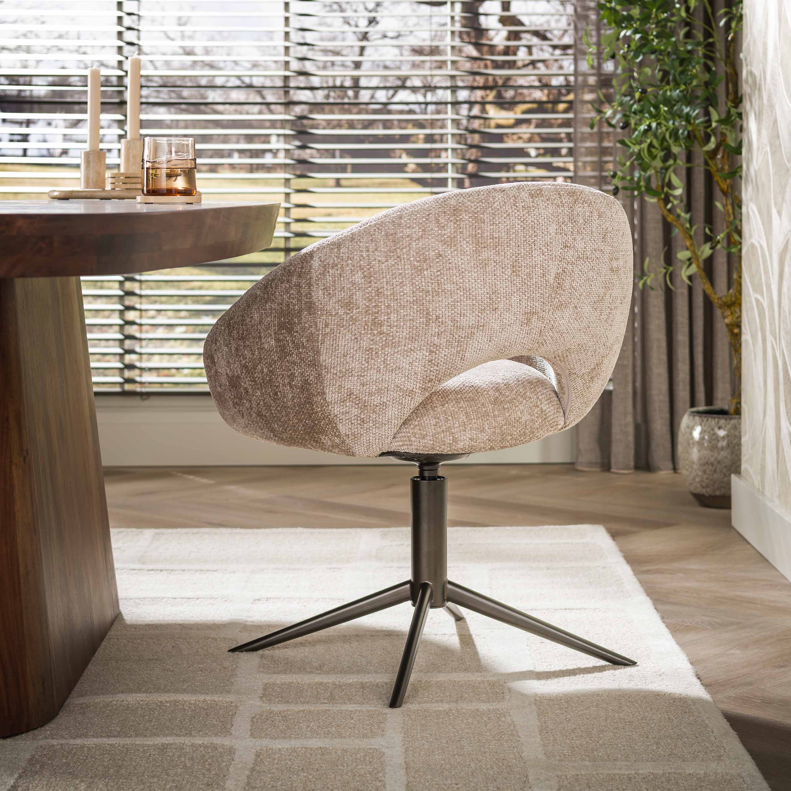Drehbarer Armlehnstuhl Cupa in Hoven Sand-Braun (2er-Set) - Emmo Design