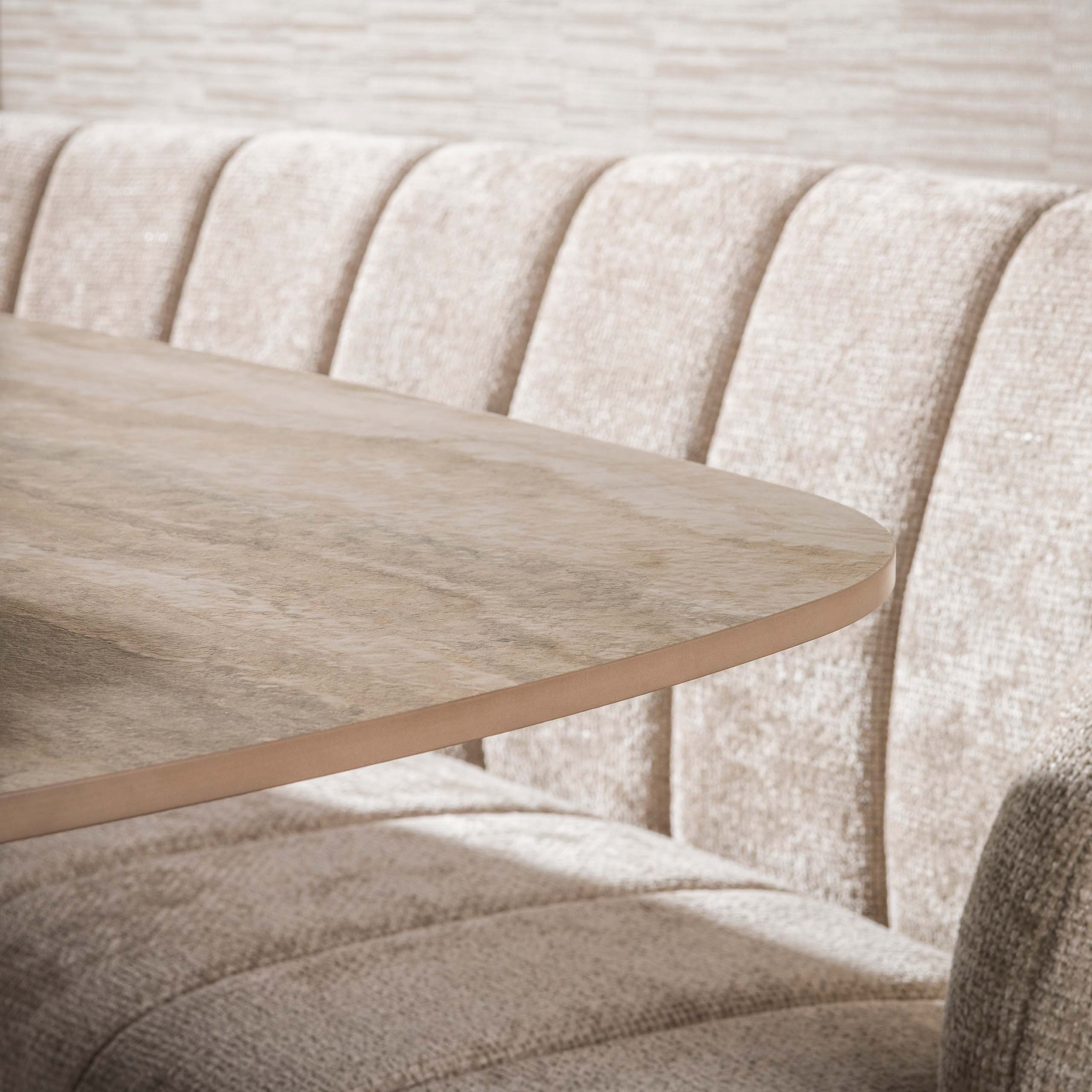 Esstisch Sabbia Dänisch Oval 215cm in 3D-Travertin Sand - Emmo Design