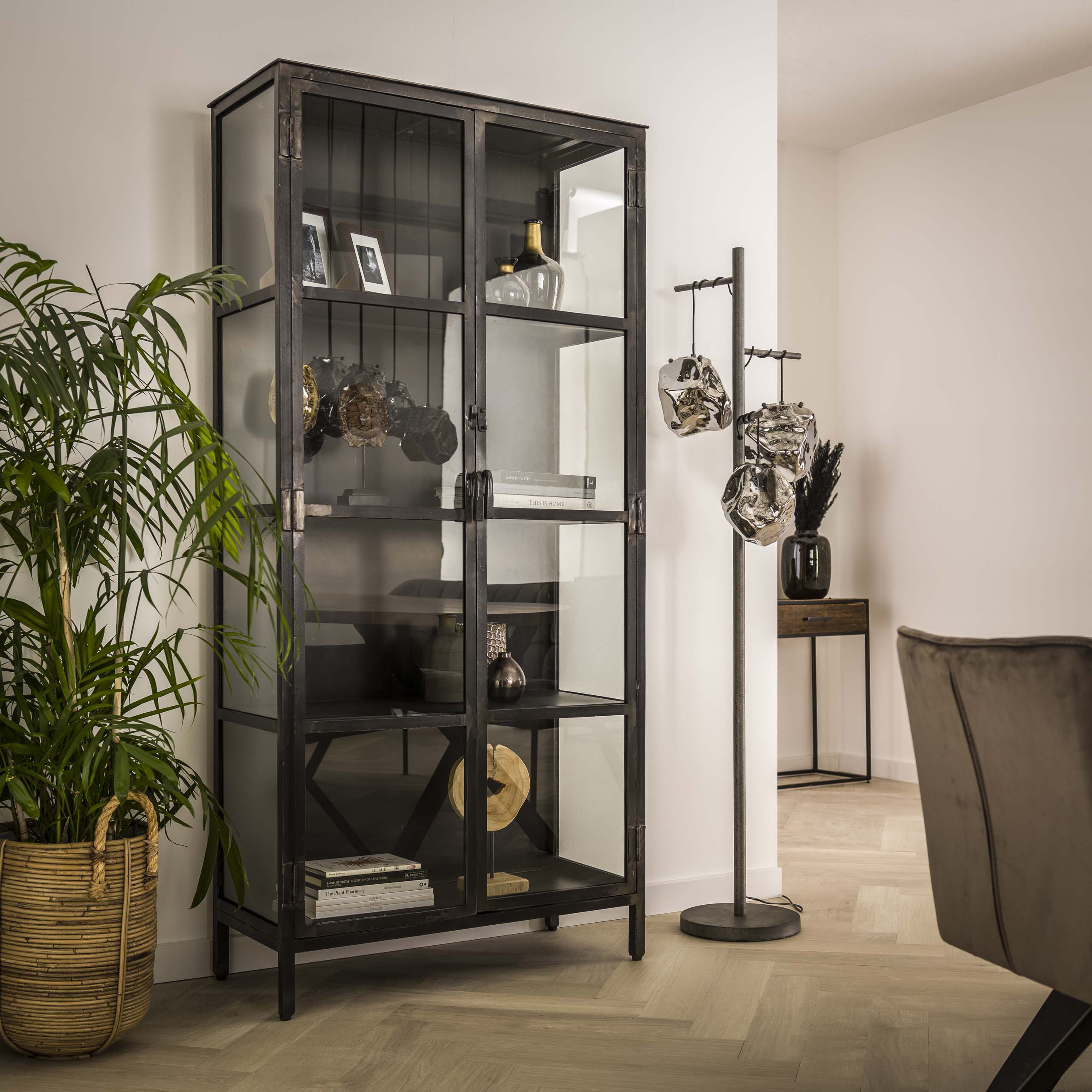 Vitrinekast Rift Metal 2 deuren / Gunmetal - Zijlstra