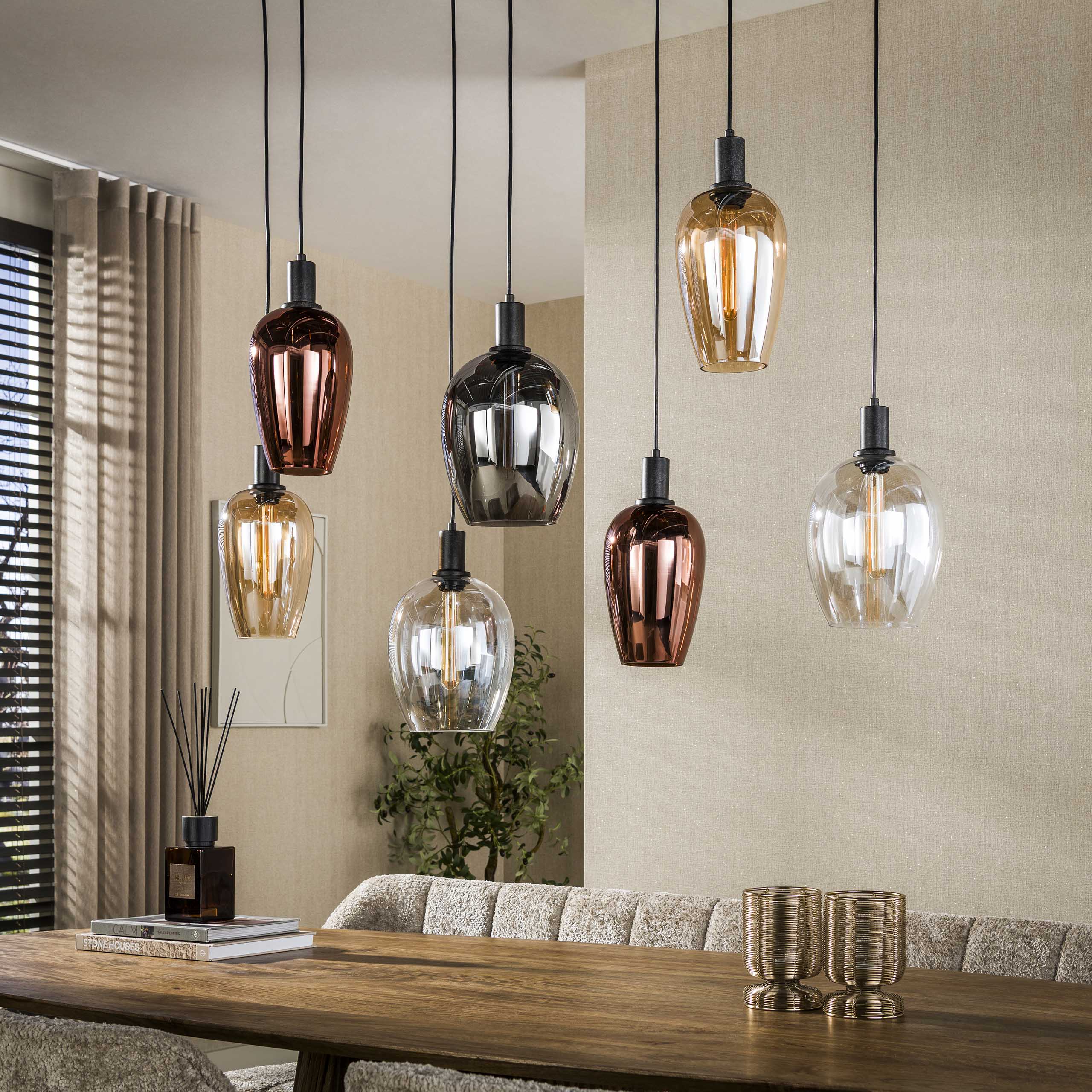 Pendelleuchte Amfora 7-flammig in Artic Schwarz - Emmo Design