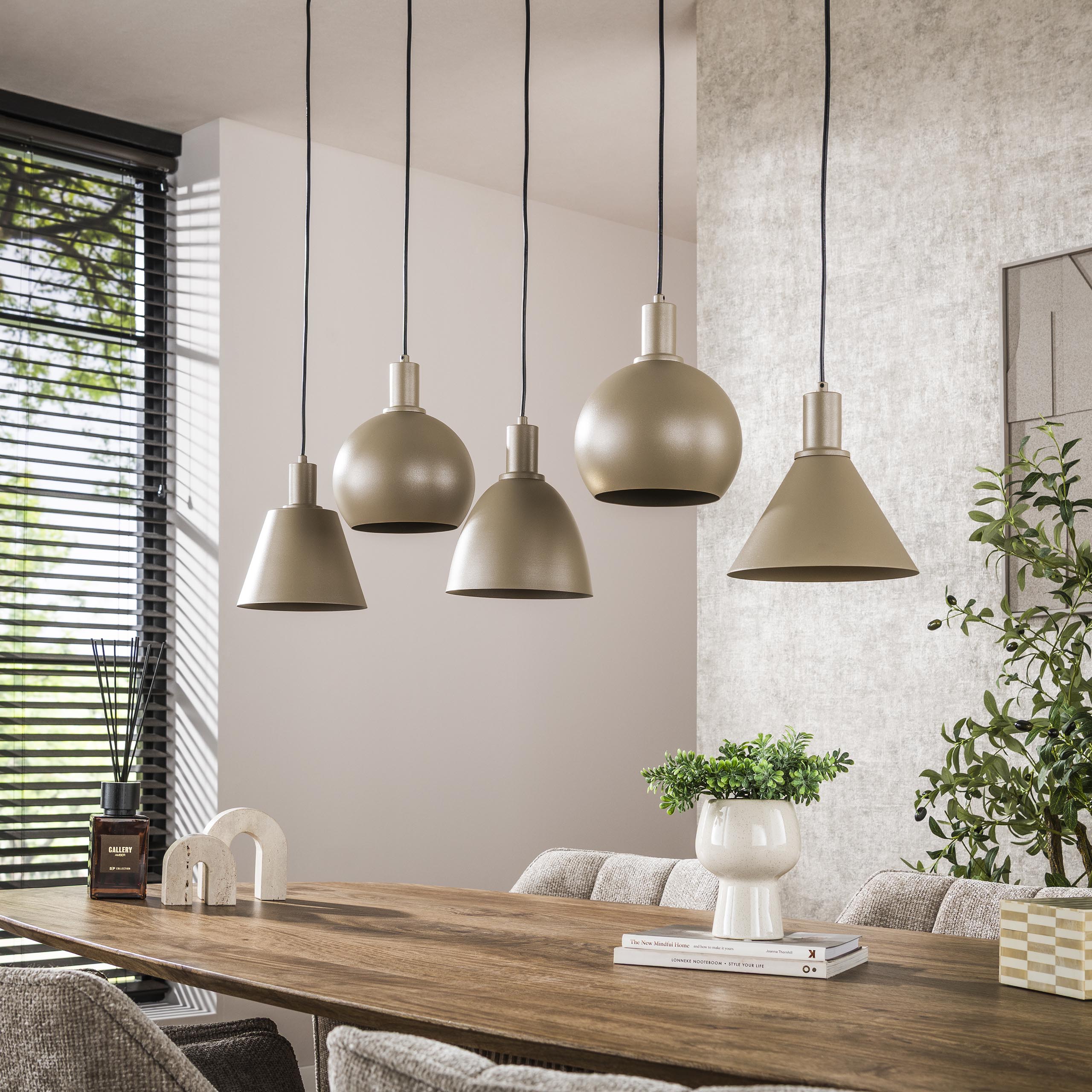 Pendelleuchte Metallo 5-flammig in Beige - Emmo Design