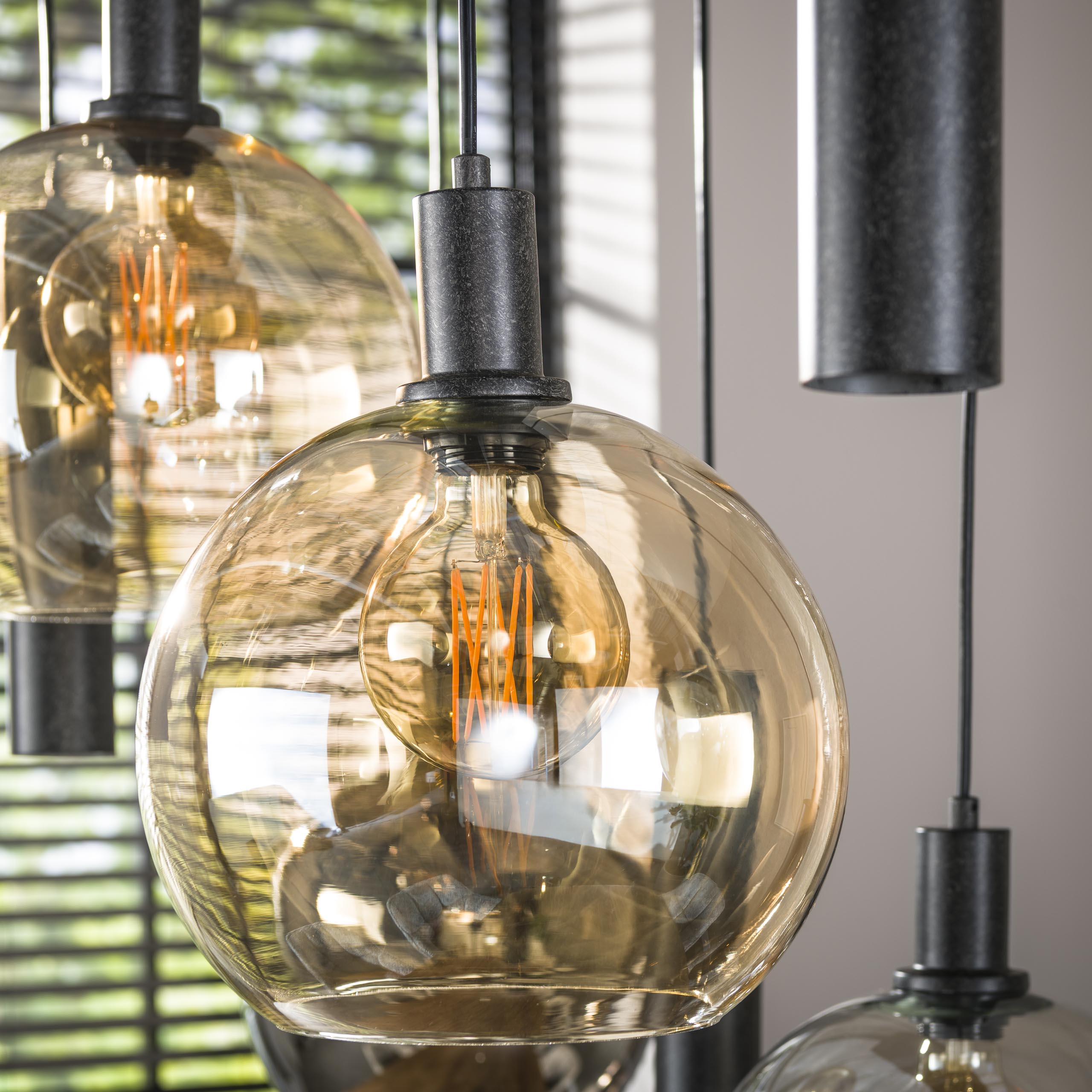 Pendelleuchte Sfera Tricolore 5+4-flammig in Artic Schwarz - Emmo Design