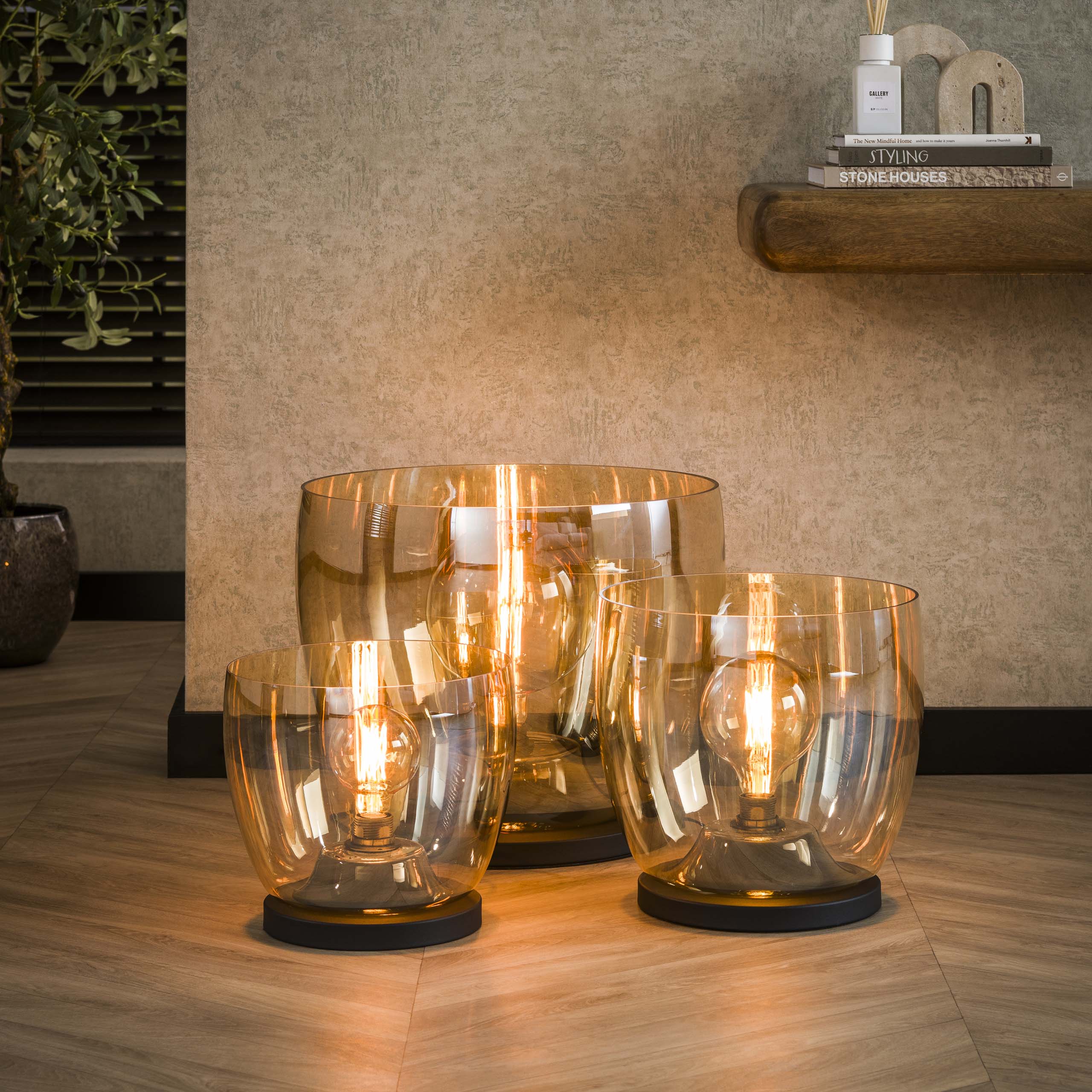 Stehleuchte UP XXL 1-flammig / Amber Glas - Zijlstra